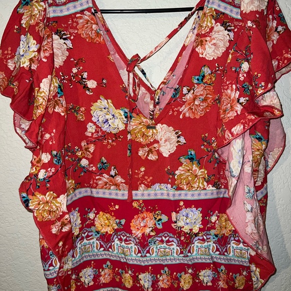 O’NEILL Red Floral Flutter-Sleeve Maggy Button-Up Top SIZE MED- NWT - Picture 2 of 10